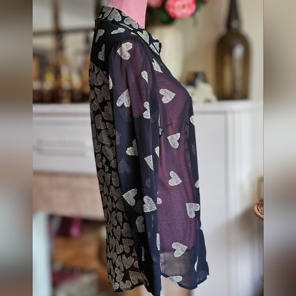 "Mint Velvet" sheer button-up shirt, size 6. - Picture 5 of 9